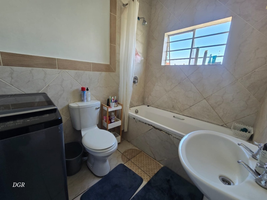 2 Bedroom Property for Sale in Diamant Park Northern Cape